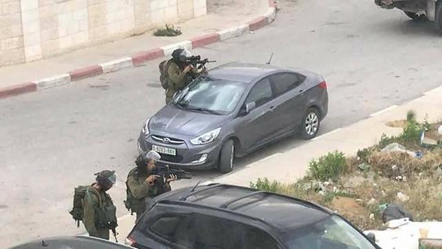 IDF forces in al-Am'ari refugee camp