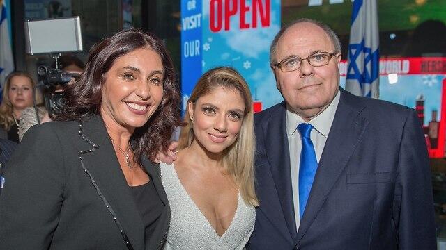 Minister Miri Regev (L), singer Shiri Maimon and Consul General Dani Dayan