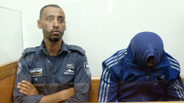 Биньяминов в суде. Фото: Шауль Голан (צילום: שאול גולן) Биньяминов в суде. Фото: Шауль Голан