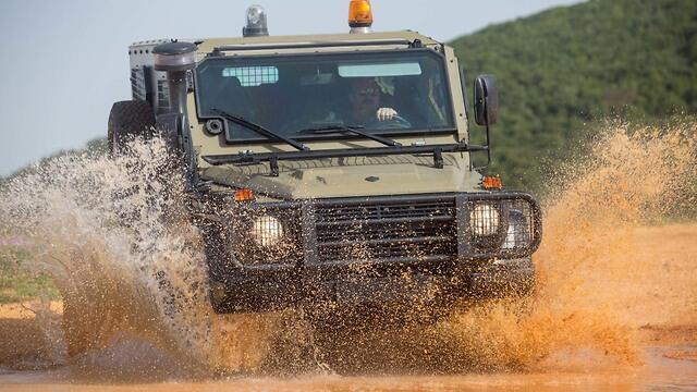Бронеавтомобиль Plasan Hyrax . Фото: Ронен Топельберг (צילום: רונן טופלברג) Бронеавтомобиль Plasan Hyrax . Фото: Ронен Топельберг