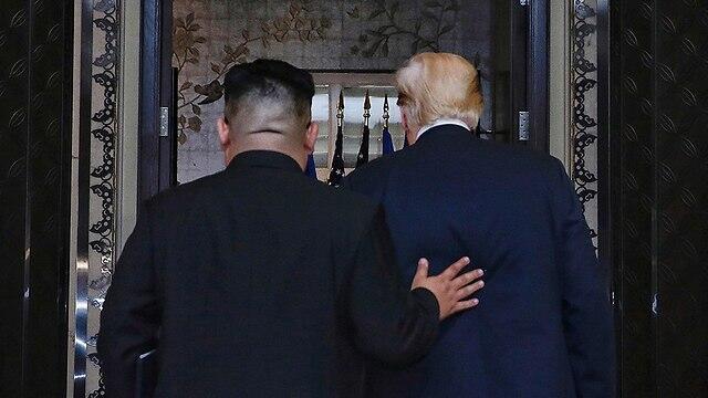 Ким Чен Ын и Дональд Трамп перед встречей в Сингапуре. Фото: EPA
