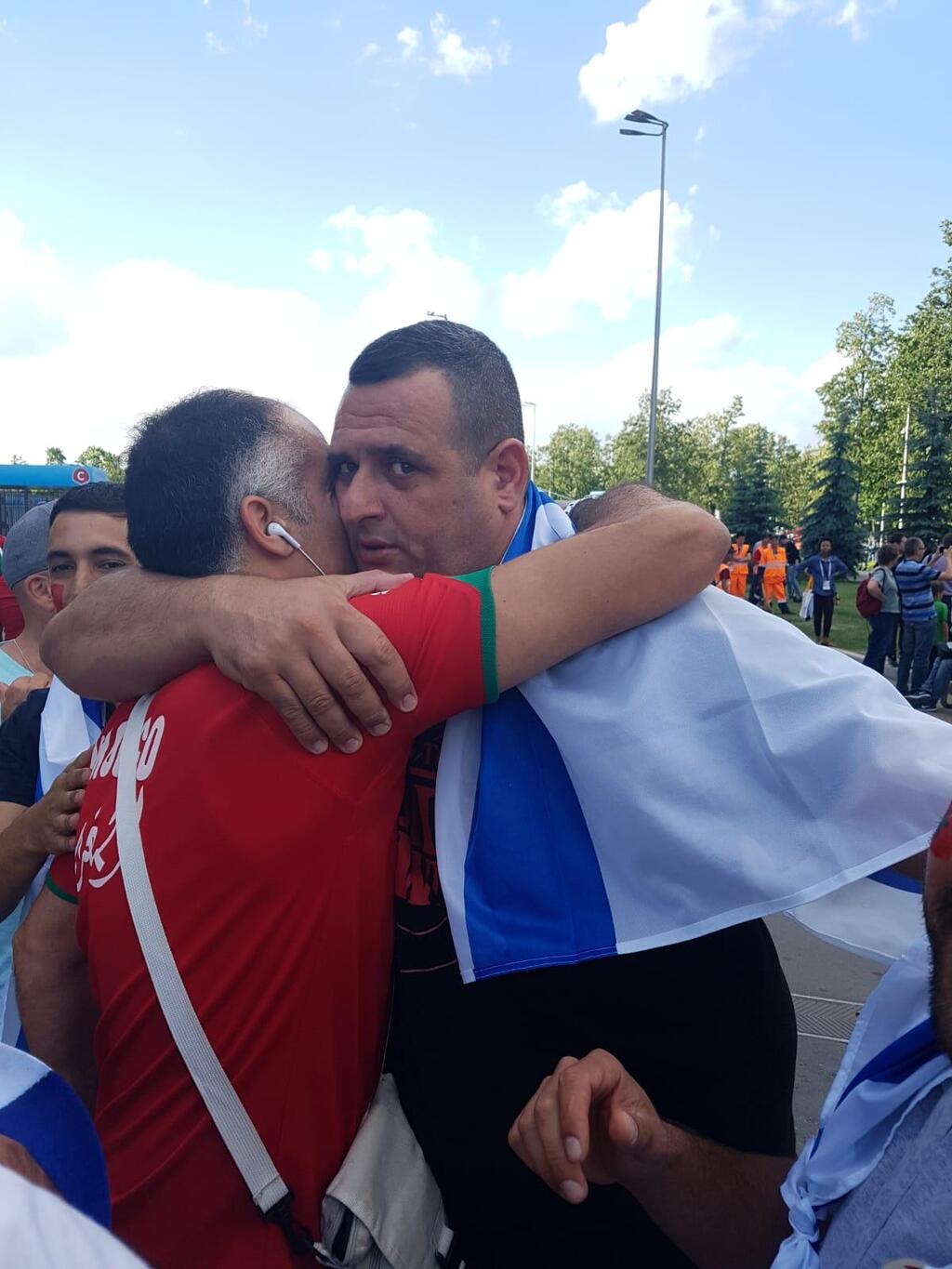 Israeli and Moroccan fans at the World Cup (צילום: עמיר פלג) Israeli and Moroccan fans at the World Cup
