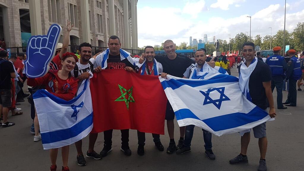Israeli and Moroccan fans at the World Cup (צילום: עמיר פלג) Israeli and Moroccan fans at the World Cup