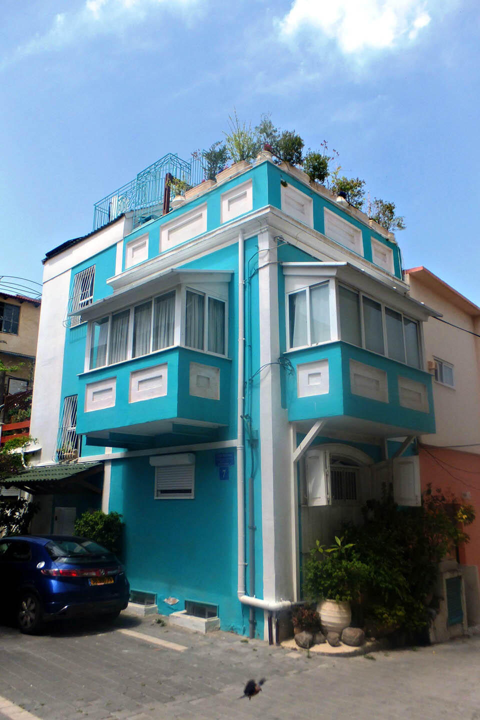 Отреставрированные здания в Неве-Цедекe. Фото: Леон Левитасnullnull Отреставрированные здания в Неве-Цедекe. Фото: Леон Левитас