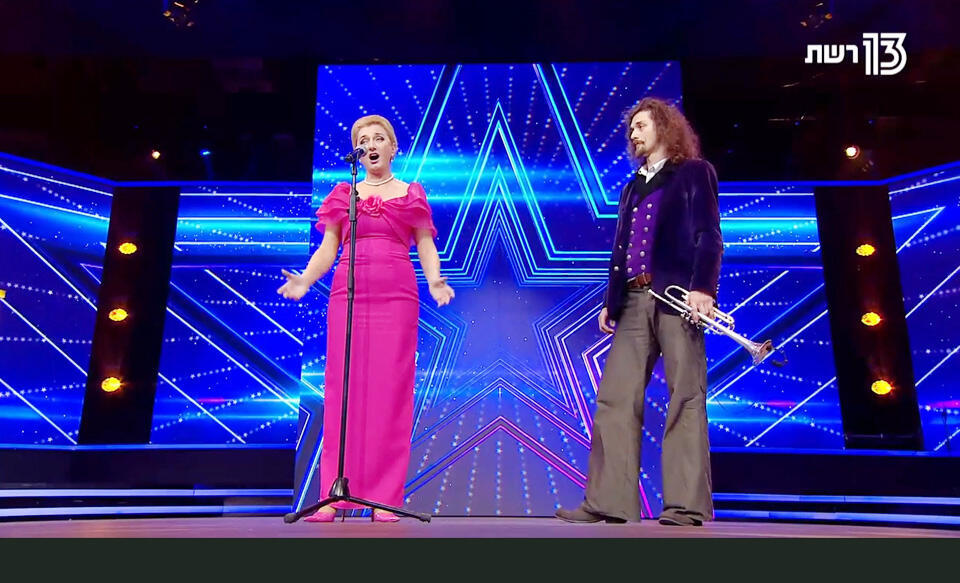 Светлана Бендикова и ее сын Борис на телешоу "Got Talant Israel". Фото: снимок с телеэкрана