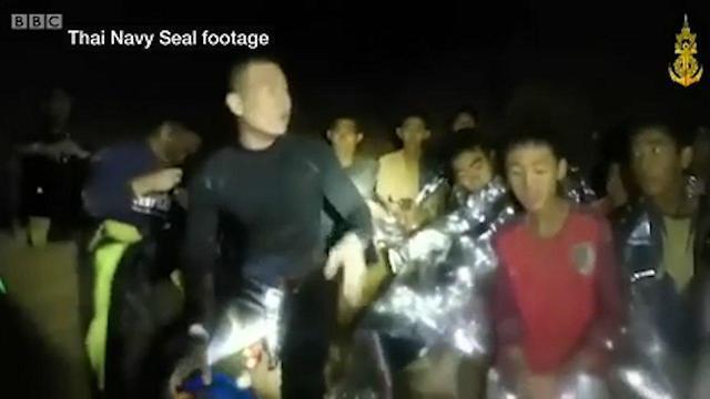 Кадр первой видеозаписи из пещеры. Фото: BBC