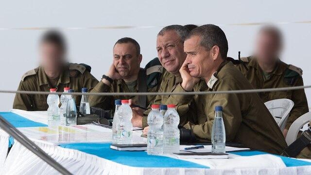 Eisenkot holds a situation evaluation in the Golan Heights 