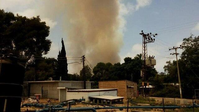 Пожар возле кибуца Зикимnullnull Пожар возле кибуца Зиким