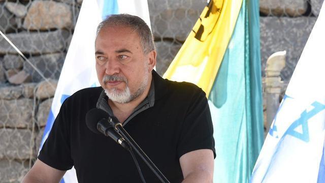 Либерман в Баку. Фото: Авиягу Шапира (צילום: אביהו שפירא) Либерман в Баку. Фото: Авиягу Шапира