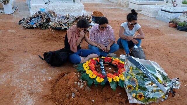 На могиле Офиры Хаим. Фото: Шауль Голан