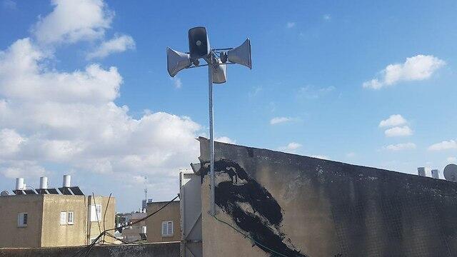 Динамики на синагоге "Йешуот-Исраэль" 