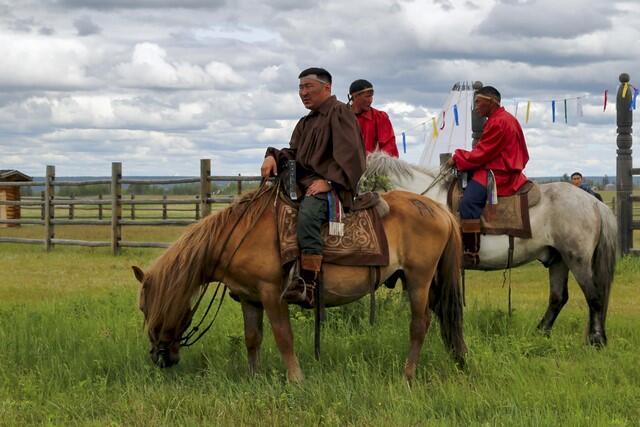 Ысыах. Фото: Макс Лурье (Фото: Макс Лурье) Ысыах. Фото: Макс Лурье