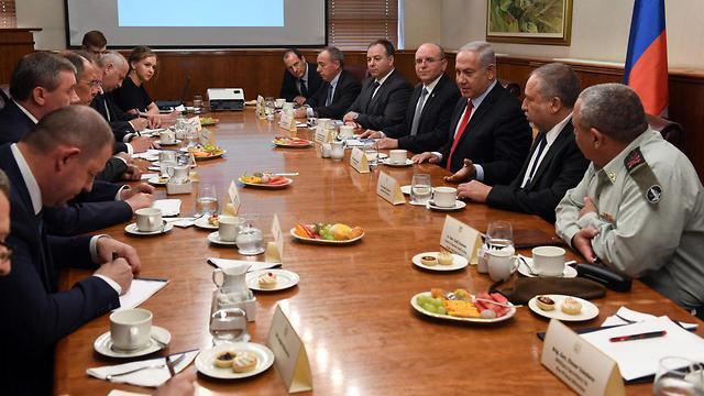 PM Netanyahu, Defense Minister Lieberman, IDF Chief Eisenkot and other officials meet with the Russian delegation