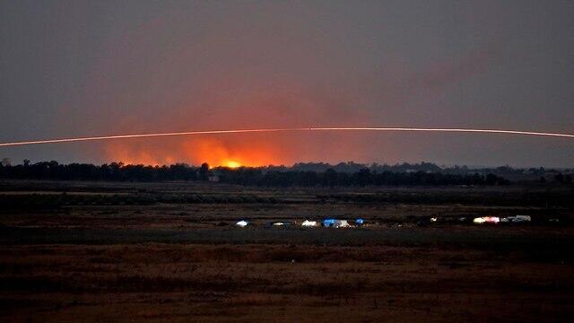 Fightin in Syria near Israel's northern border (צילום: AFP) Fightin in Syria near Israel's northern border