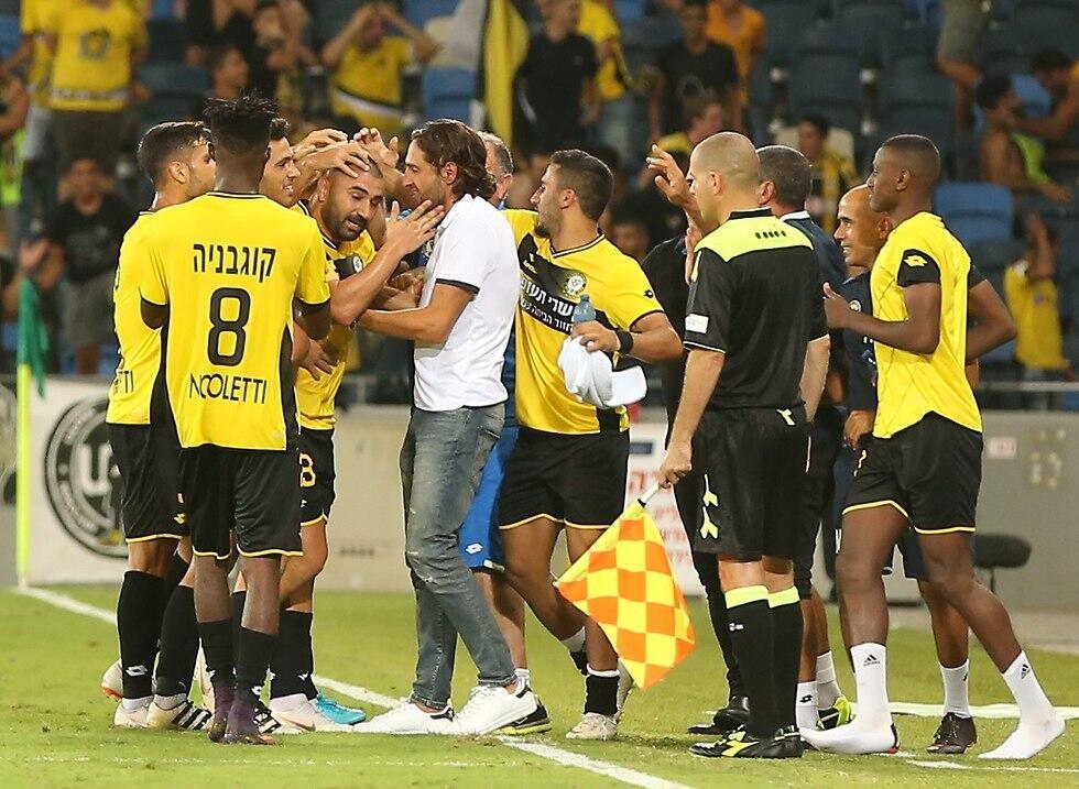 Нетания. Фото: Эльад Гершон (צילום: אלעד גרשגורן) Нетания. Фото: Эльад Гершон