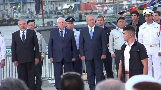 L-R: Minister Lieberman, President Rivlin, PM Netanyahu and Chief of Staff Gadi Eisenkot (צילום: אביהו שפירא) L-R: Minister Lieberman, President Rivlin, PM Netanyahu and Chief of Staff Gadi Eisenkot