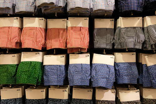 Похоже, не случайно трусы-боксеры называют "семейными". Фото: shutterstock (Фото: shutterstock) Похоже, не случайно трусы-боксеры называют "семейными". Фото: shutterstock