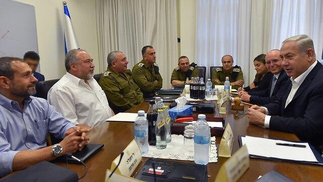 A security meeting in the Kirya