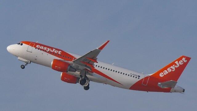 Лайнер авиакомпании EasyJet (צילום: דני שדה) Лайнер авиакомпании EasyJet
