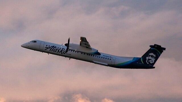 Угнанный самолет в воздухе. Фото: AFP