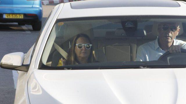 Arison leaving the police offices (צילום: שאול גולן) Arison leaving the police offices