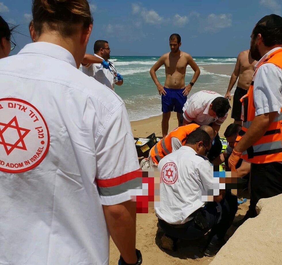 Несчастный случай на воде. Фото: МАДА (צילום: תיעוד מבצעי מד"א) Несчастный случай на воде. Фото: МАДА