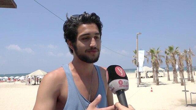 Hadar: 'No one teaches guys how top approach women'