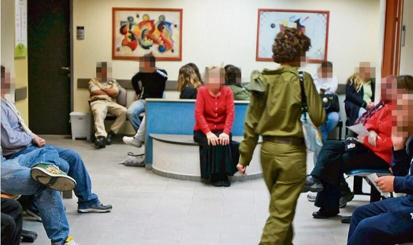 Поликлиника для солдат. Фото: Шауль Голан