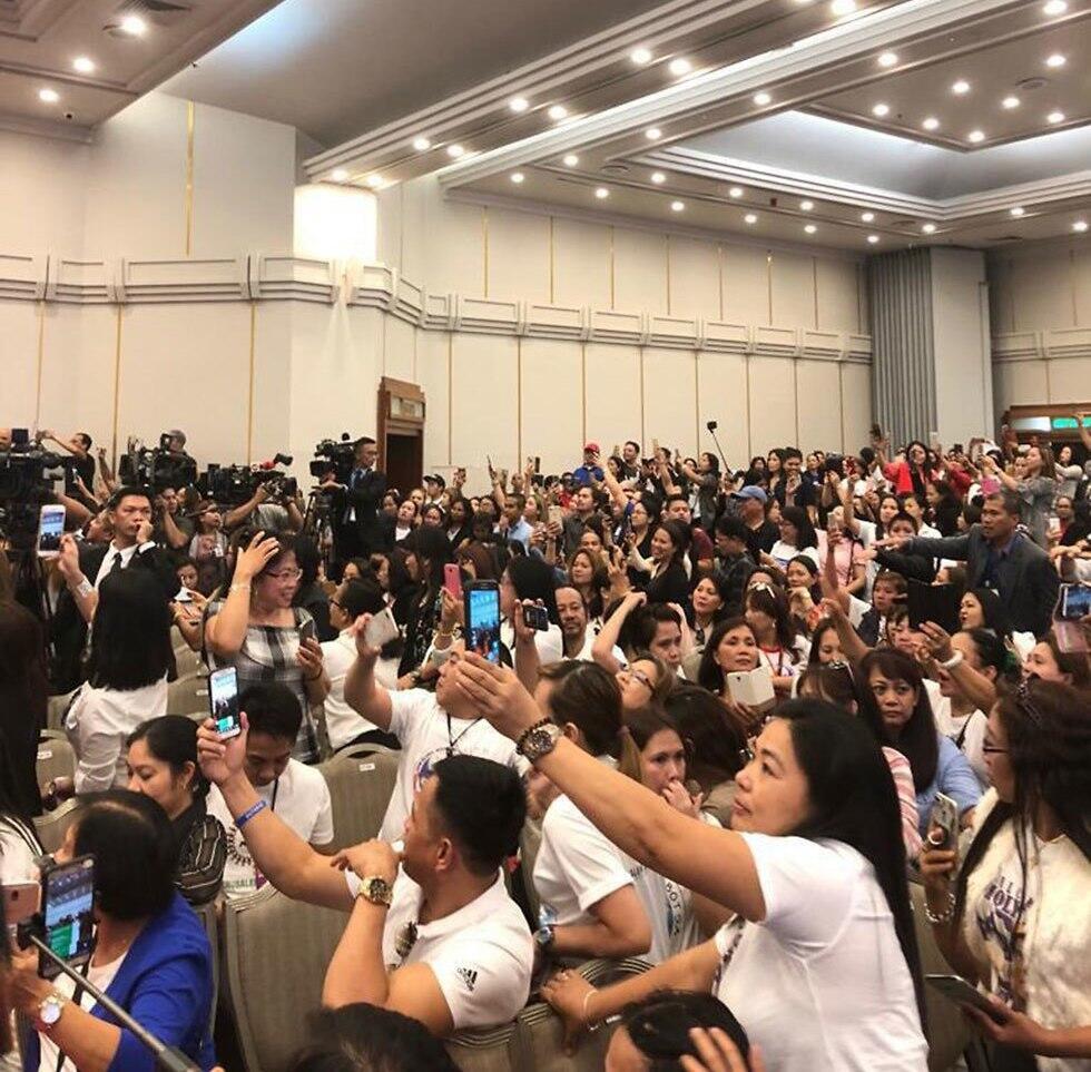 Филиппинцы встречают Родриго Дутерте в Иерусалиме