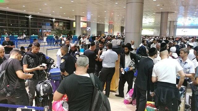 В аэропорту Бен-Гурион. Фото: Ури Давидович