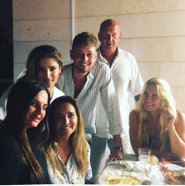 Офира Асаяг и семейство Рафаэли