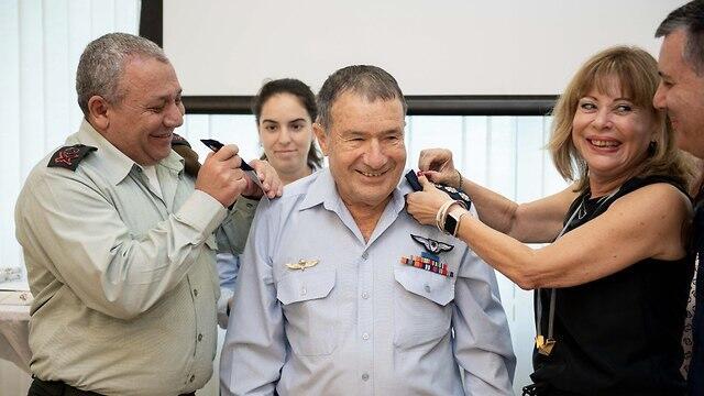 Epstein receiving his new rank