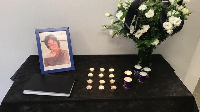 Уголок памяти в школе "Тельма Елин", где учился Ари Нешер