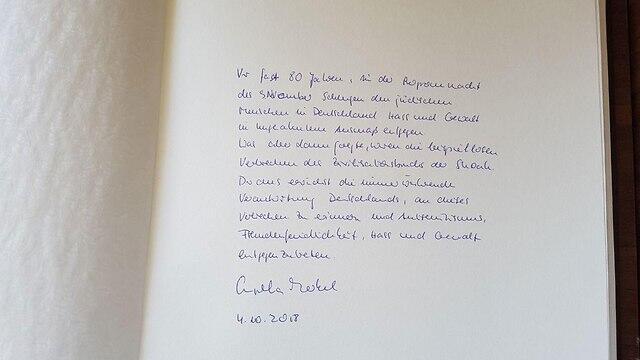 Запись, оставленная Меркель в книге памяти