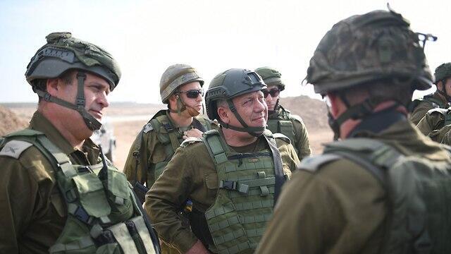 Chief of Staff Lt.Gen. Gadi Eisenkot visiting the Gaza Division
