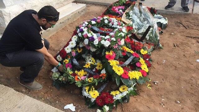 Ziv's grave