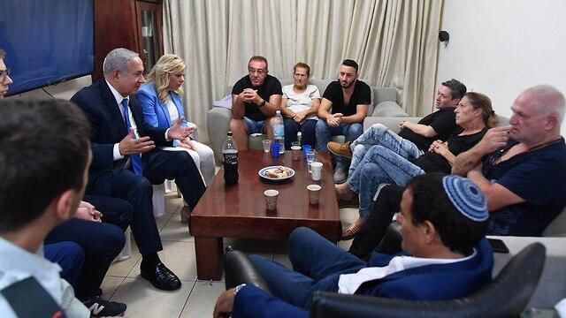 PM meets with families of victims