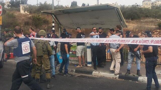 На месте теракта на перекрестке Гитай Ависар. Фото: региональный совет Самарии