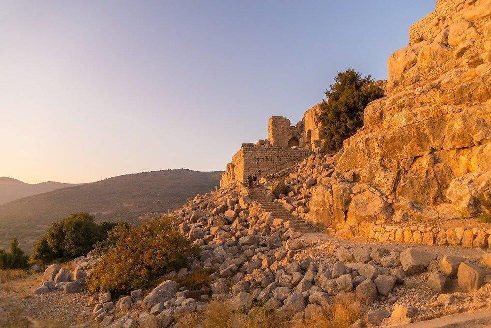 Крепость Нимрод. Фото: Мено Гринштейн (צילום: מנו גרינשפן) Крепость Нимрод. Фото: Мено Гринштейн