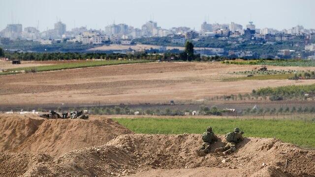 IDF troops on Gaza border