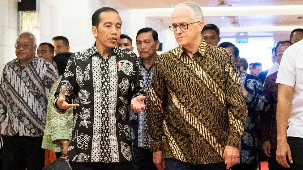 Indonesian President Joko Widodo and former Australia prime minister Malcolm Turnbull (צילום: EPA) Indonesian President Joko Widodo and former Australia prime minister Malcolm Turnbull