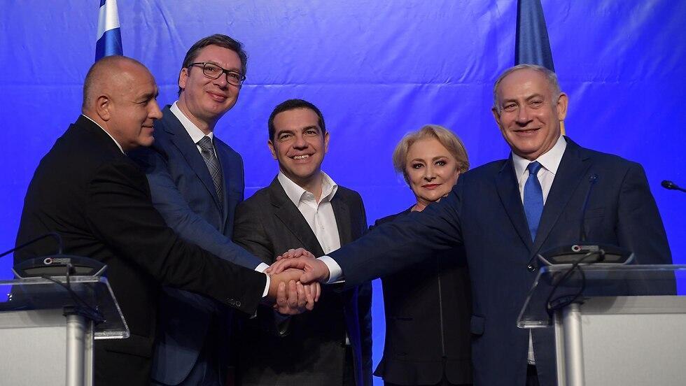 Нетаниягу в Варне. Фото: ЛААМ (צילום: עמוס בן גרשום לע"מ) Нетаниягу в Варне. Фото: ЛААМ