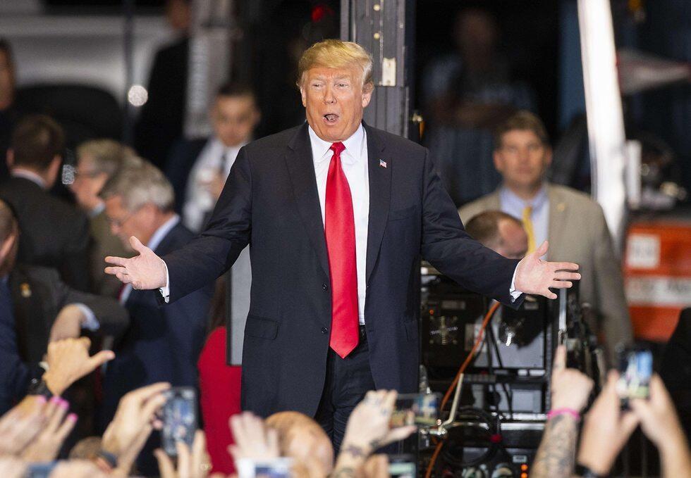 Трамп на предвыборном митинге. Фото: AFP