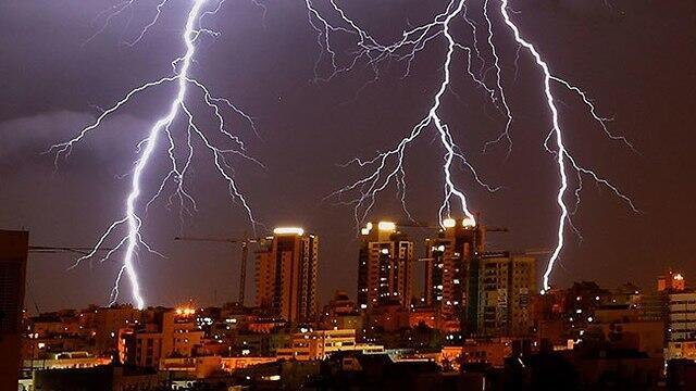 Еще один раскат в Нетании. Фото: AFP