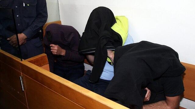 Подозреваемые на заседании мирового суда. Фото: Ярив Кац