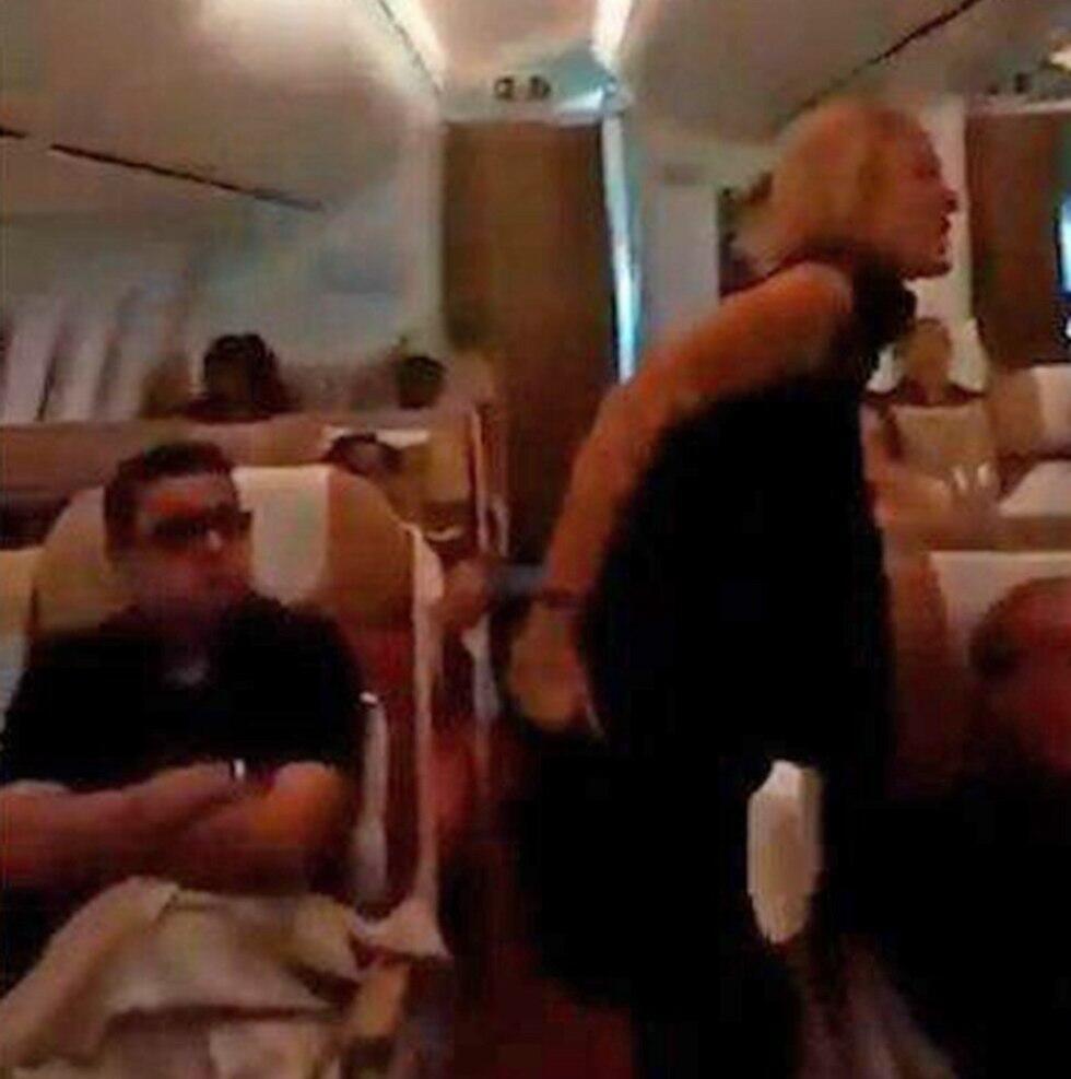 Симон О`Брайен 