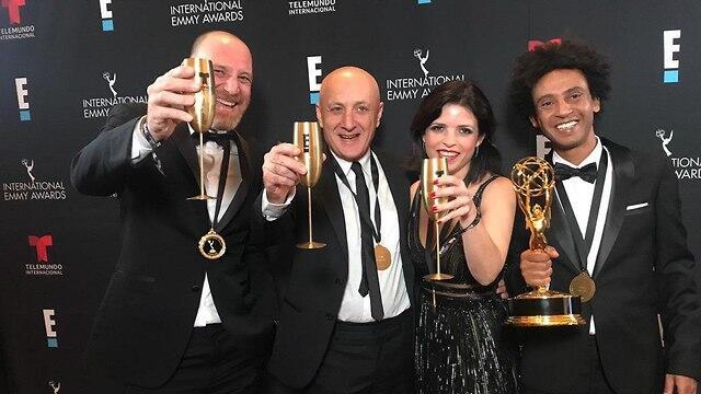 Создатели сериала на церемонии награждения