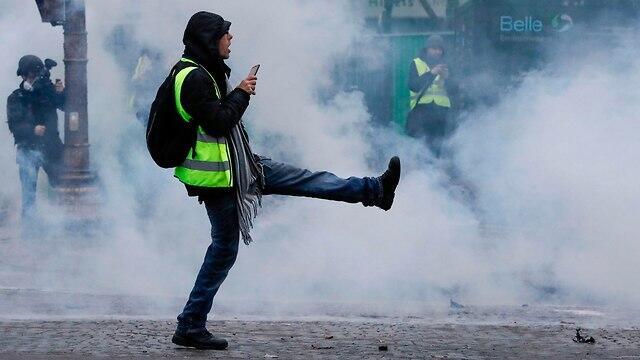 Протест "желтых жилетов" в Париже. Фото: AFP
