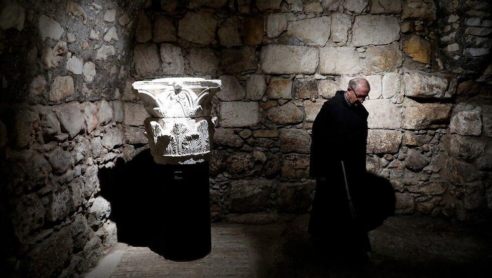 Father Alliata at the Terra Sancta Museum