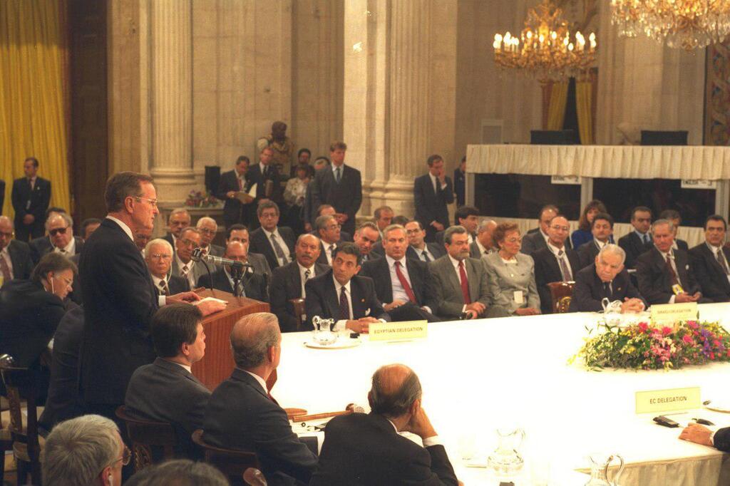 1991 נשיא ארצות הברית ארה"ב ג'ורג' בוש נואם ועידת מדריד בנימין נתניהו